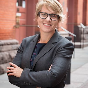 Dana Hanchin headshot